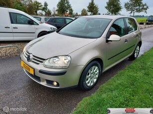 Volkswagen Golf 1.6 FSI Comfortline