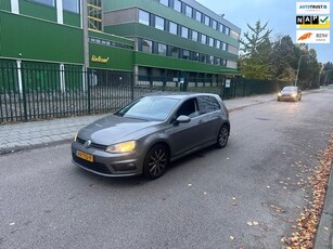 Volkswagen Golf 1.6 TDI Business Edition R