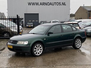 Volkswagen Passat 2.3 V5 150 PK Comfortline, 178.149 KM