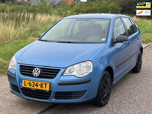 Volkswagen Polo 1.2-12V Trendline 5-Drs Stuurbekrachtiging Airco Electric pakket Audio/CD Colorpakket ABS Dealeronderhoud Nw Apk!