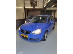 Volkswagen Polo 1.4-16V Comfortline