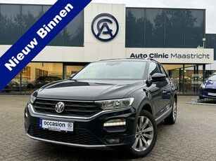 Volkswagen T-Roc 1.5 TSI 150pk Sport 12 MDN GARANTIE