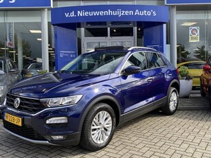 Volkswagen T-Roc 1.5 TSI Style Business Cruise Navi