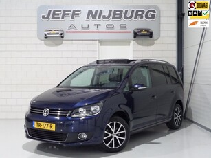 Volkswagen Touran 1.2 TSI Highline 7p. Panoramadak