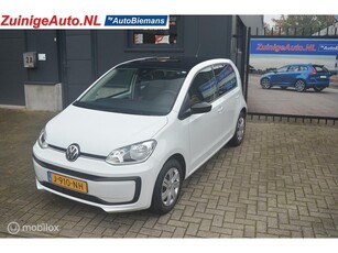 Volkswagen Up! 1.0 Move up! Black&White