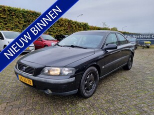 Volvo S60 2.4 GEEN APK!! (bj 2002, automaat)