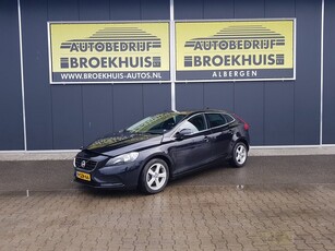 Volvo V40 1.6 D2 Momentum (bj 2013)