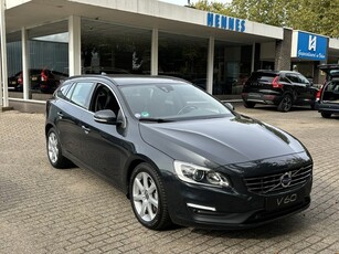 Volvo V60 2.0 T5 245pk Aut8 Momentum Leder Xenon (bj 2016)