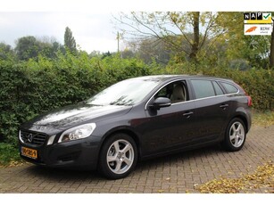 Volvo V60 2.0T Momentum *2e EIG !