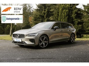 Volvo V60 T8 Recharge AWD R-Design PANODAK l TREKHAAK l