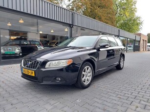 Volvo V70 2.5T Dealer oh 10 jaar dezelfde eigenaar Navi