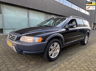 Volvo XC70 2.4 D5 Momentum CLIMAT AUTOMAAT BJ 9-2007 APK