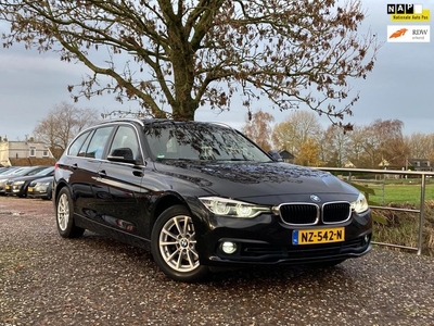 BMW 3-serie Touring 318i Executive Automaat + Navi +