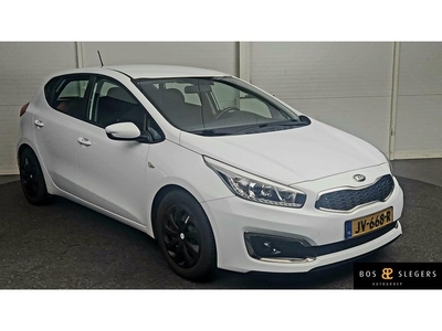 Kia cee'd 1.6 GDI DynamicLine Navigatie en extra winterset