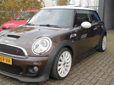 MINI Mini 1.6 John Cooper S Works Package AUTOMAAT,3 MA