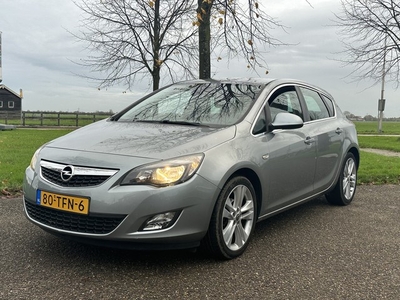 Opel Astra 1.4 Turbo Sport * Navi * Airco * Nw-Type * LEUK!