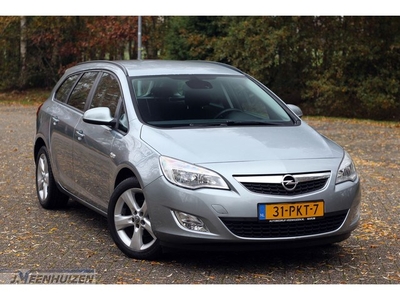 Opel Astra Sports Tourer 1.3 CDTi S/S Edition 2011