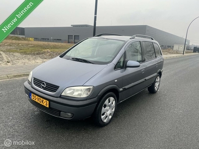 Opel Zafira 2.0 CDTI grijs kenteken