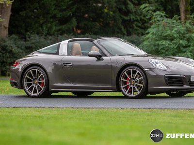 Porsche 911 3.0 Targa 4S PDK zeer compleet, NL-auto, dealerauto