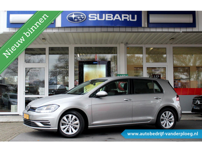 Volkswagen Golf 1.5 TSI 130pk Highline * Navigatie * Parkeersensoren voor & achter * Adaptieve Cruise control