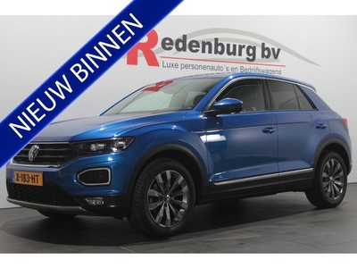 Volkswagen T-Roc 1.5 TSI Sport - Navi / Dodehoek /