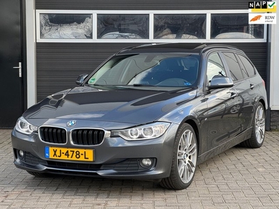 BMW 3-serie Touring 320d M Sport High Executive Pano