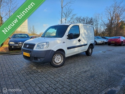 FIAT DOBLO CARGO HANDIGE KRACHTPATSER/ SCHUIFDEUR ZIJKANT!!