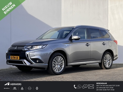 MITSUBISHI OUTLANDER 2.4 PHEV Pure+ / NL auto / Afneembare Trekhaak / Trekgewicht 1.500kg / Navi via Apple Carplay Android /