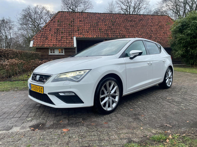 Seat Leon 1.4 TSI FR 150 PK Business Intense- Carplay-Camera-LED-