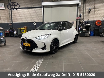 TOYOTA YARIS 1.5 Hybrid Executive + GRMN Pack | Stoelverwarming | Navigatie | Half Leder