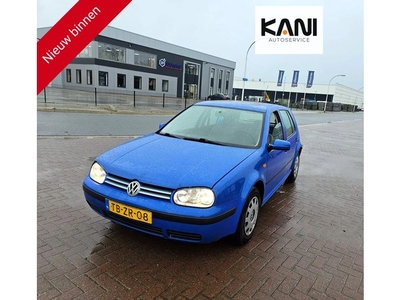 Volkswagen Golf 1.6 Trendline (bj 1998, automaat)