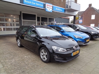 Volkswagen Golf Benzine