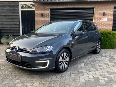 Volkswagen Golf E- CCs snelladen en Wartmepomp geen wegenbelasting !