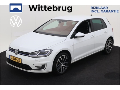 VOLKSWAGEN GOLF e-Golf E-DITION Ambiente Automaat Lederen bekleding / Camera / Navigatie / Clima / LED / Parkeersensoren