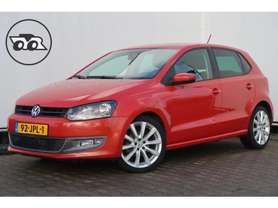 Volkswagen Polo 1.4-16V Highline (bj 2009)