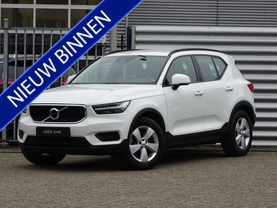 VOLVO XC40 T4 Momentum | Pilot assist | BLIS | Trekhaak | Rijklaarprijs