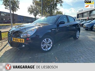 Alfa Romeo Giulietta 1.4 T Distinctive Lusso 170pk Automaat / navi / pdc