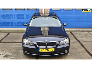 BMW 3-serie Touring 318i Business Line automaat