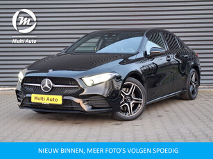 Mercedes-Benz A-Klasse 250 e AMG Line Plug In Hybrid 218pk PHEV | Alcantara Sportstoelen | Widescreen Navi | Sfeerverlichting | Apple Carplay | Navigatie | 360 Camera | DAB |