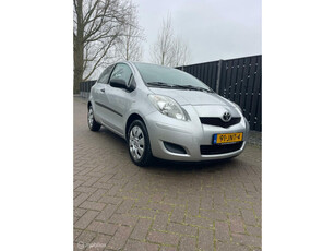 Toyota Yaris 1.3 VVTi Dynamic