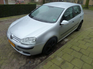 Volkswagen Golf 1.6 FSI Sportline voor loop of sloop