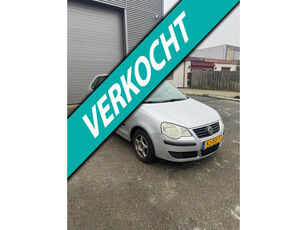 Volkswagen Polo 1.2 Trendline 5DRS AIRCO