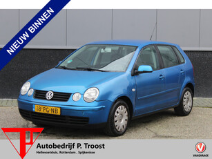 Volkswagen Polo 1.4-16V Athene MEENEEMPRIJS!! Airco/Elektrische ramen/Elektrisch verstelbare en verwarmde spiegels/Radio CD speler/Parrot/APK 11