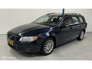 Volvo V70 2.5T Summum SCHUIFDAK / FOUR-C / DYNAUDIO