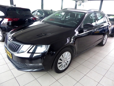 Skoda Octavia Benzine