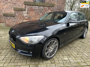 BMW 1-serie 116i Business+ 5Drs Sport Black Magic