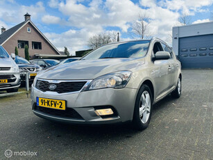 Kia cee'd Sporty Wagon 1.4 CVVT X-ecutive Climate / Audio / LM / Trekhaak