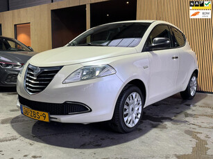 Lancia Ypsilon 0.9 TwinAir Gold Automaat Airco NW APK NAP