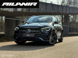 Mercedes GLA-klasse GLA200 AMG Line | Pano | Memory | Carbon