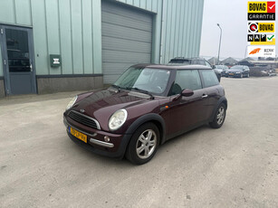 Mini Mini 1.6 One Salt airco inruil auto bak licht hoorbaar is rijdbaar